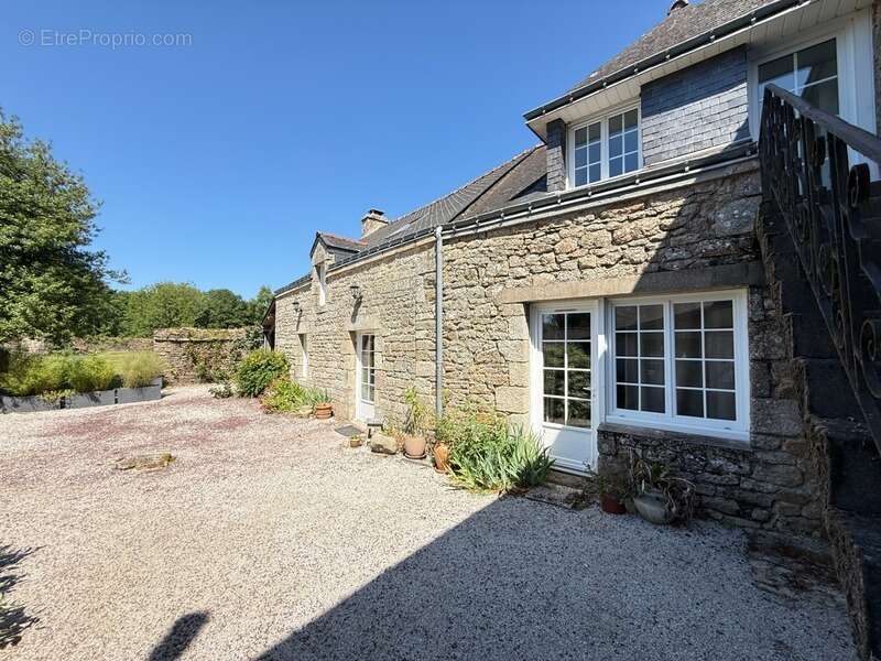 Maison à GUERN
