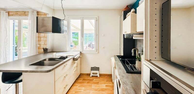 Maison à CHAUCONIN-NEUFMONTIERS