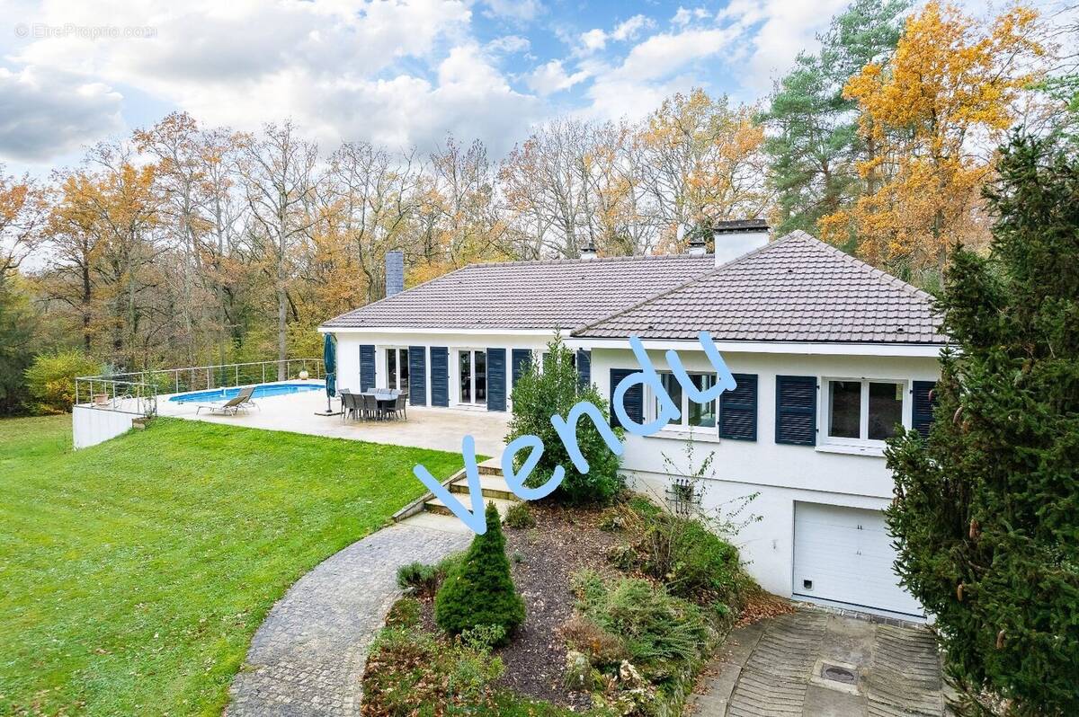 Maison à FONTAINEBLEAU