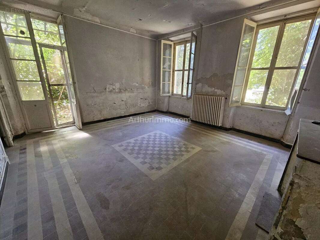 Maison à DRAGUIGNAN