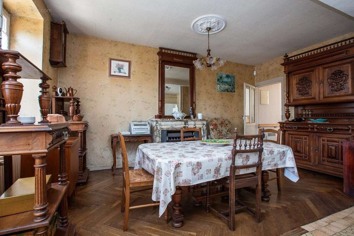 Maison à MONTALIEU-VERCIEU