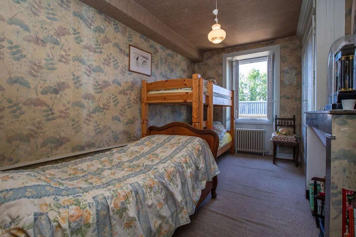 Maison à MONTALIEU-VERCIEU