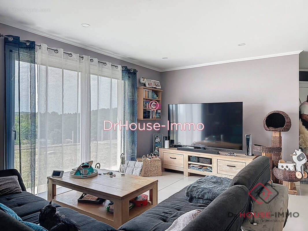 Maison à COULOUNIEIX-CHAMIERS