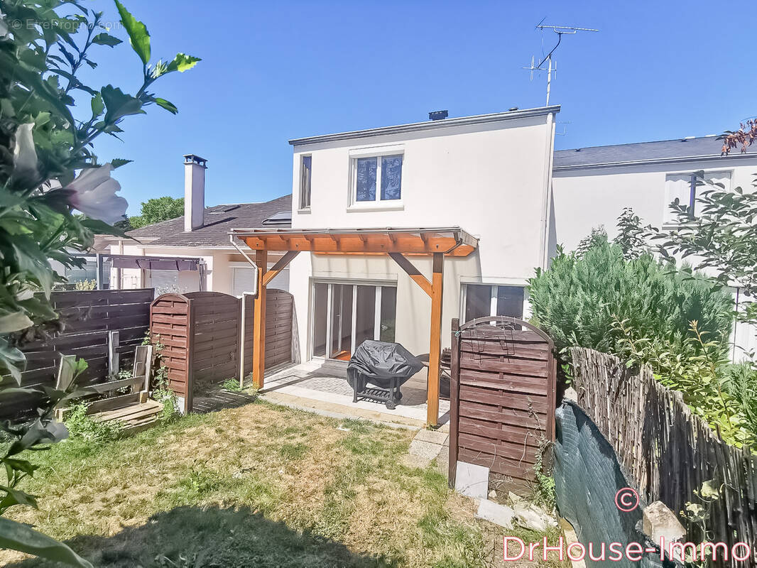 Maison à JOUE-LES-TOURS