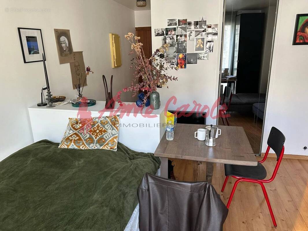 Appartement à PARIS-20E