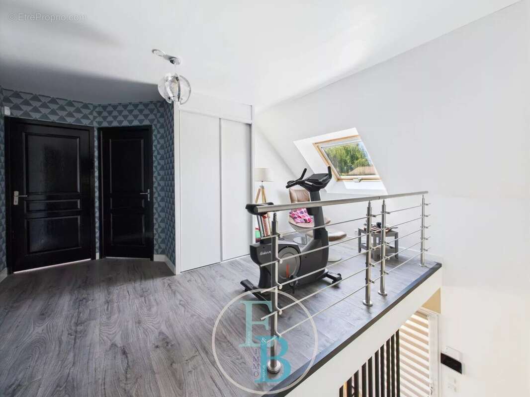 Maison à PETIVILLE