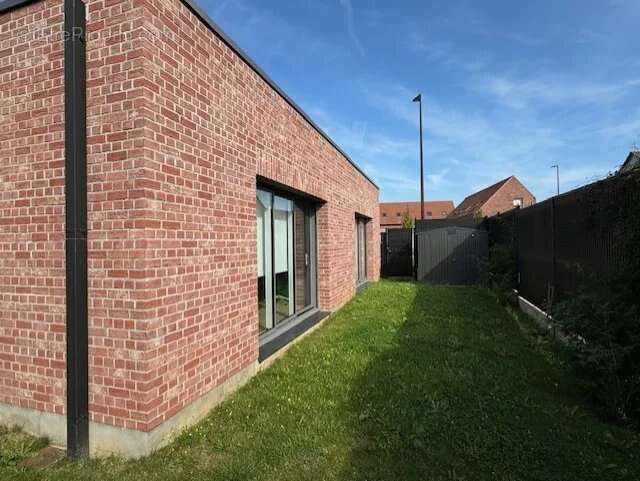 Commerce à ESQUERCHIN