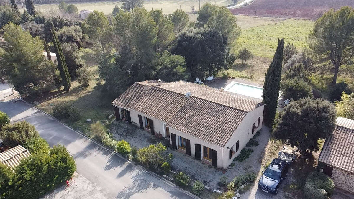 Maison à FOX-AMPHOUX