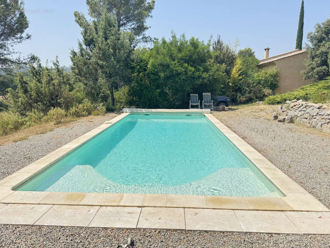 Maison à FOX-AMPHOUX