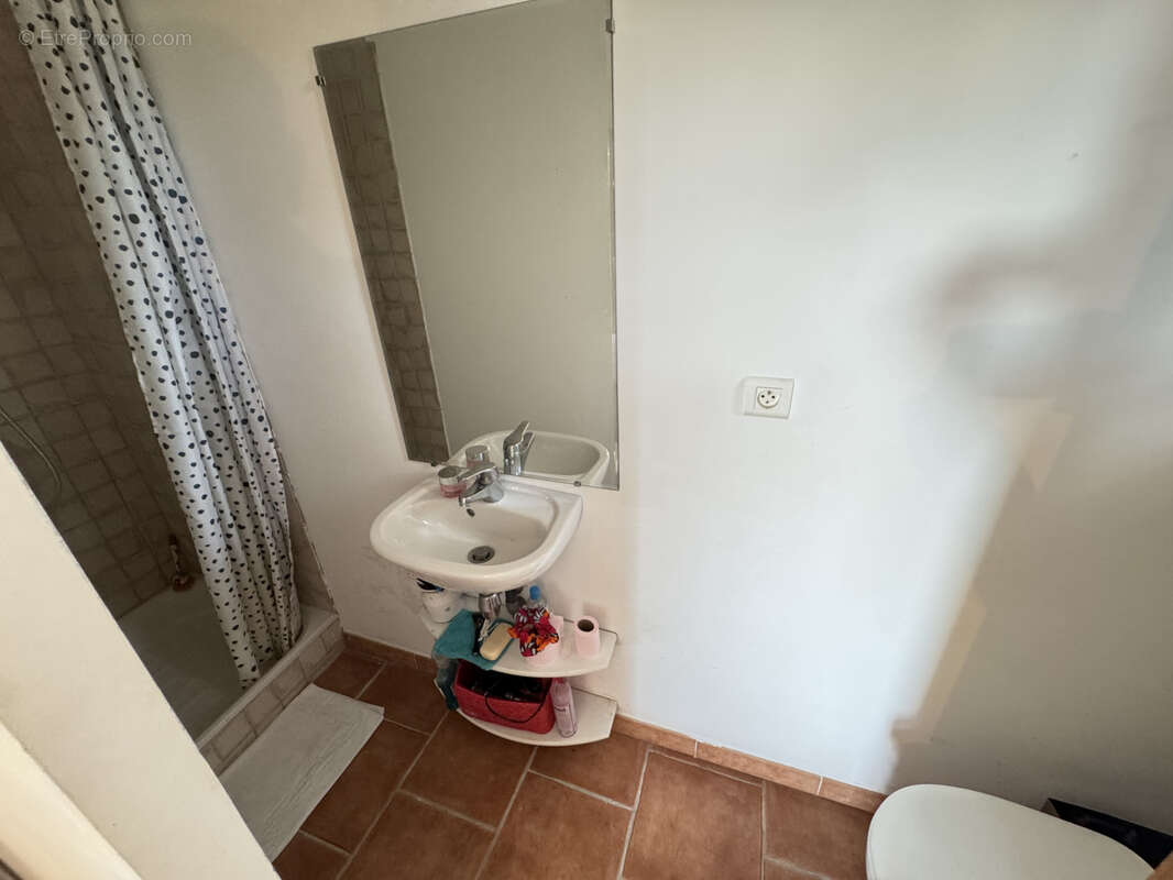 Maison à FOX-AMPHOUX