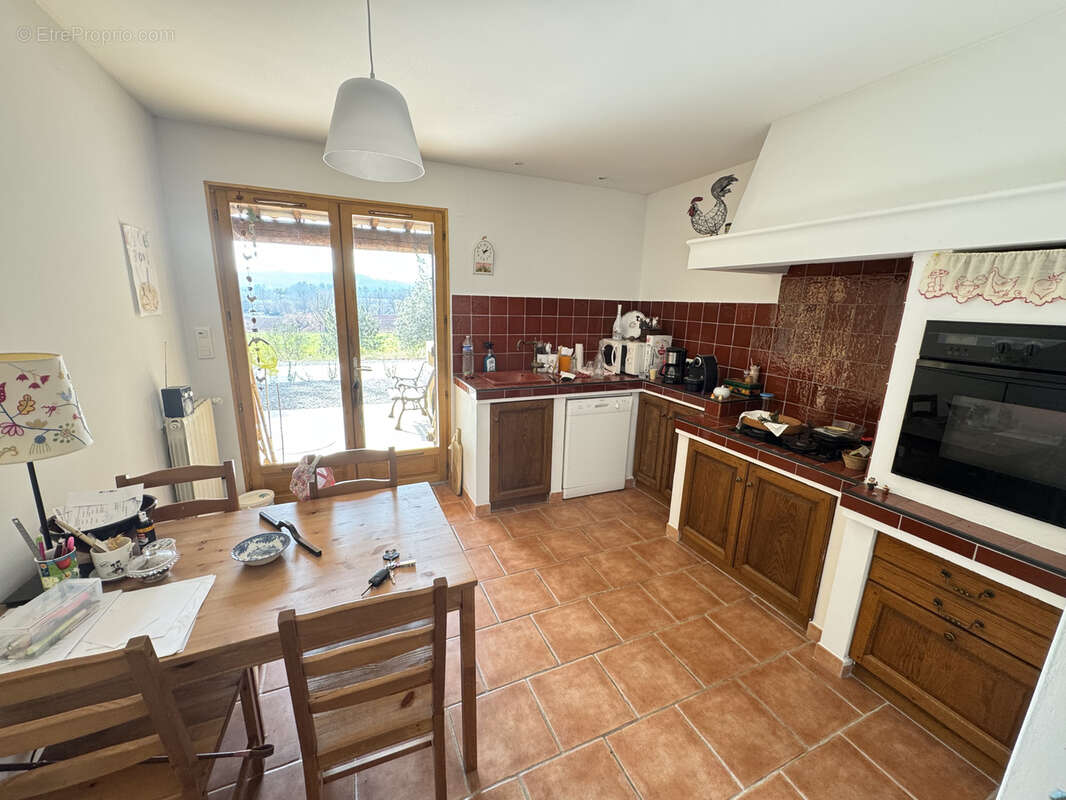 Maison à FOX-AMPHOUX