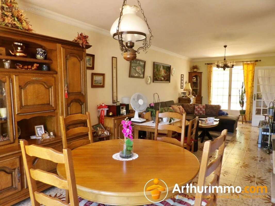 Maison à LA COUTURE-BOUSSEY