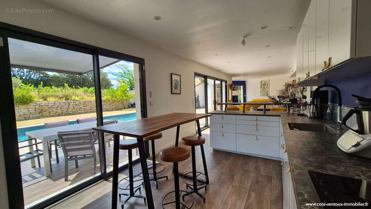 Maison à BEAUMES-DE-VENISE