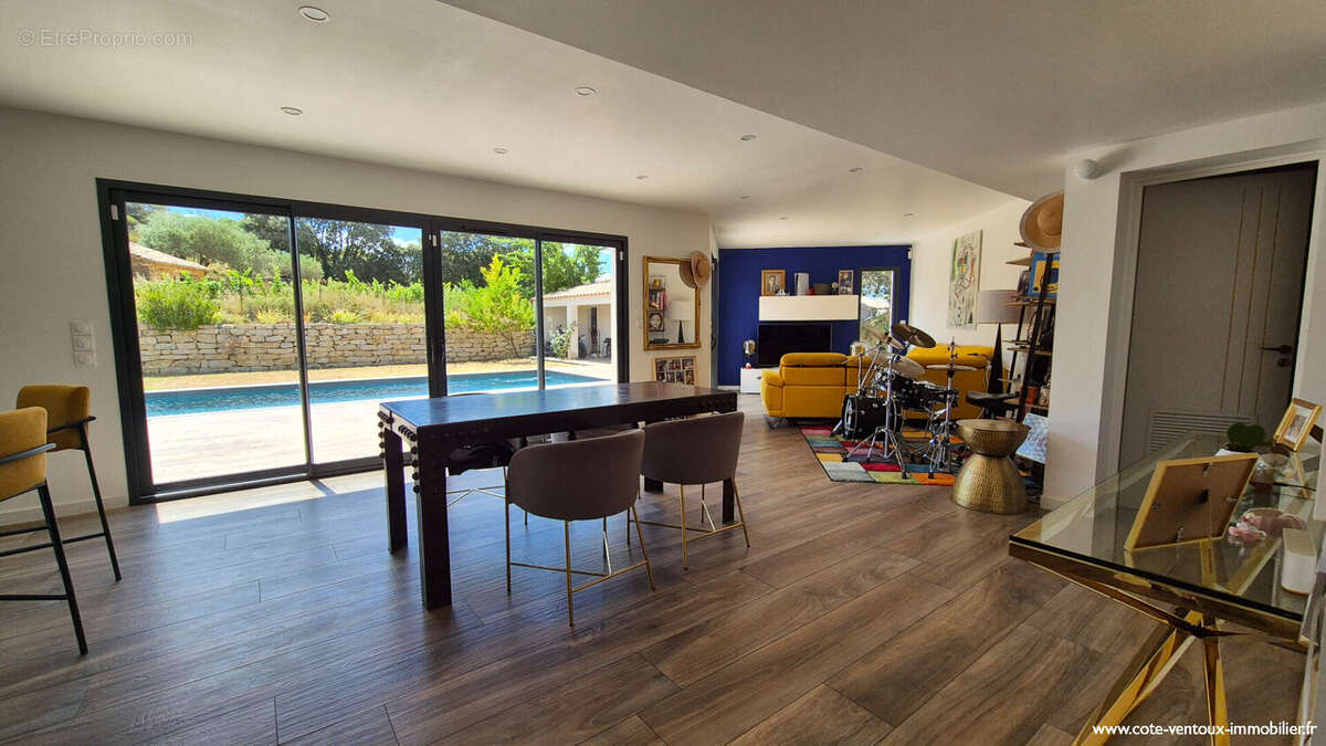 Maison à BEAUMES-DE-VENISE