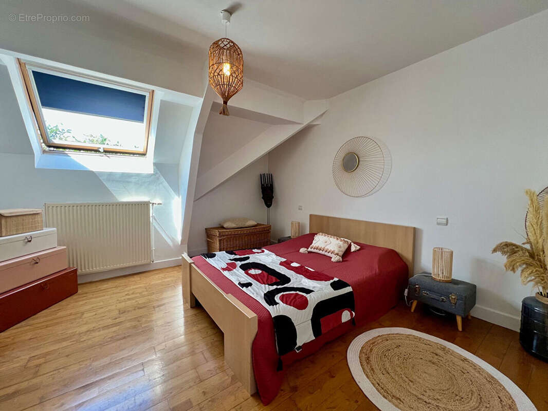 Maison à EVRY-GREGY-SUR-YERRE