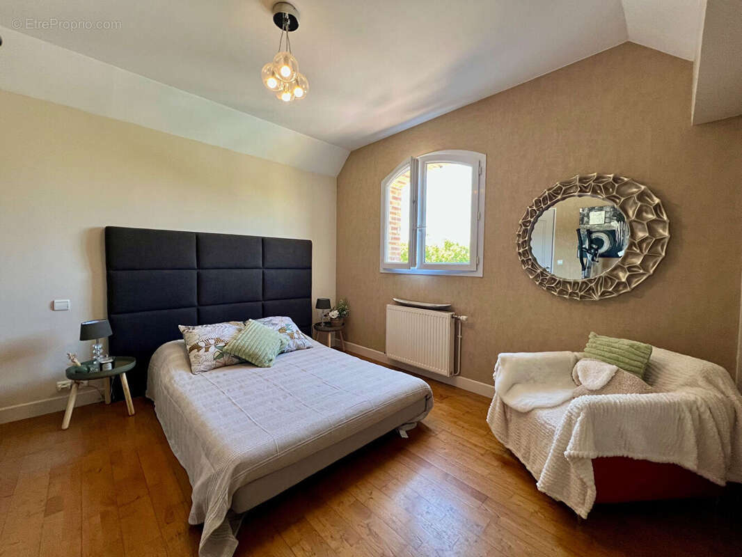 Maison à EVRY-GREGY-SUR-YERRE