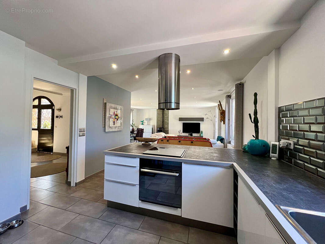 Maison à EVRY-GREGY-SUR-YERRE