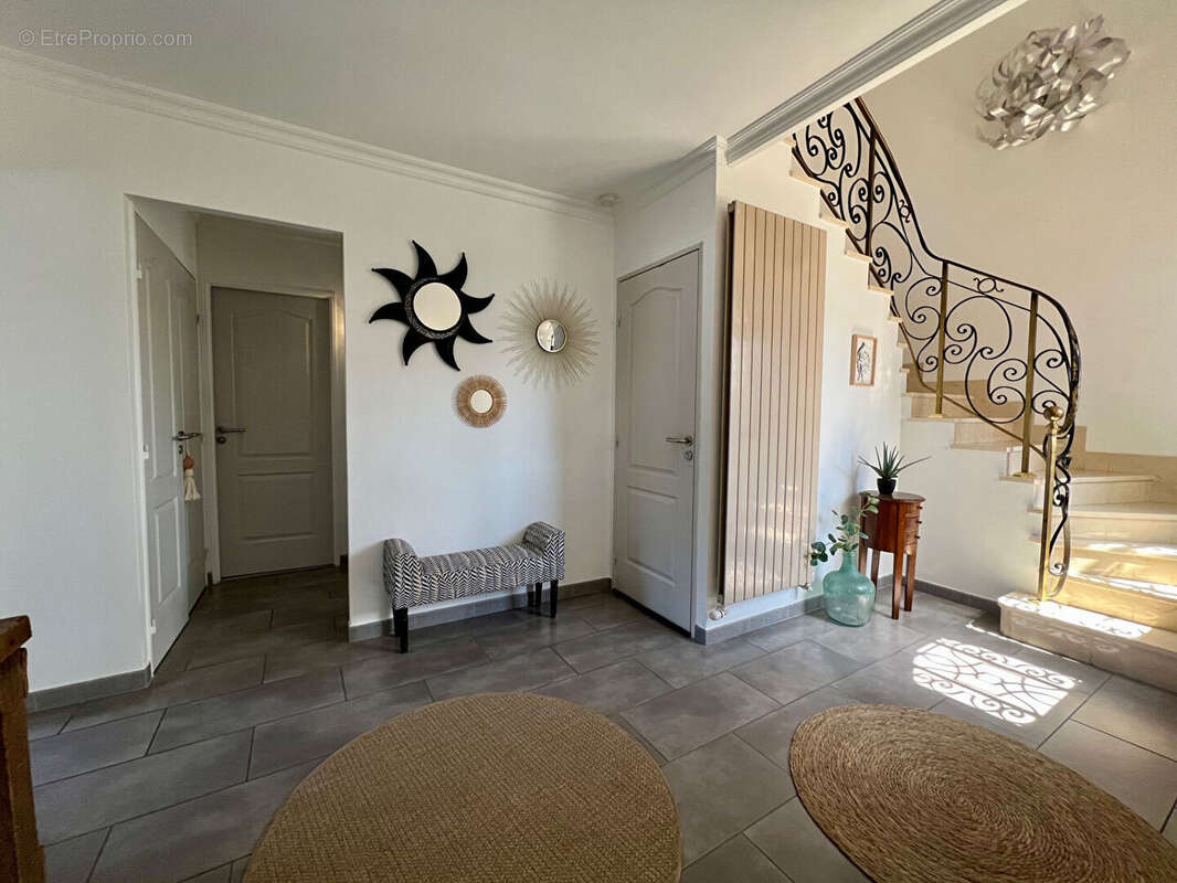 Maison à EVRY-GREGY-SUR-YERRE