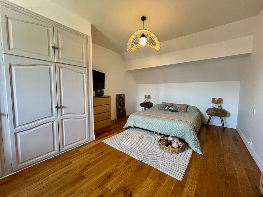 Maison à EVRY-GREGY-SUR-YERRE