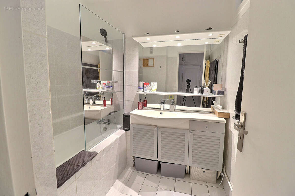 Appartement à MAREIL-MARLY