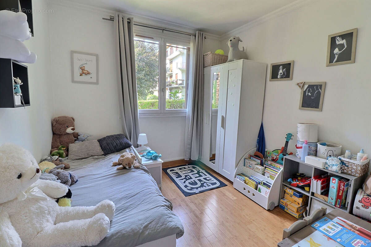 Appartement à MAREIL-MARLY