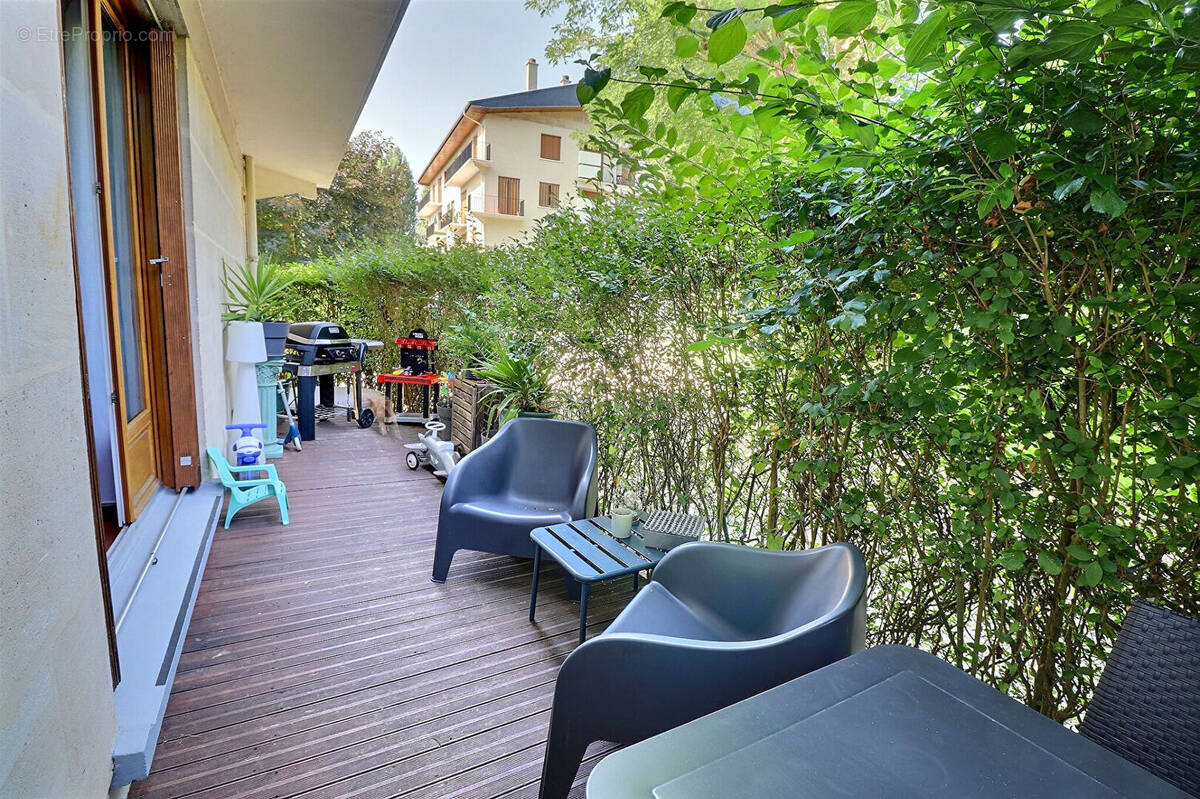 Appartement à MAREIL-MARLY