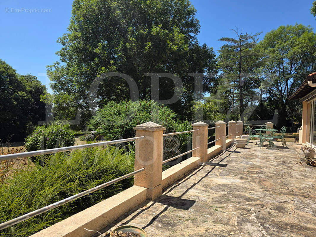 Maison à PONT-DE-LARN