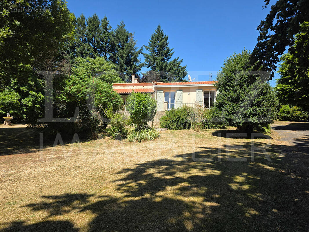 Maison à PONT-DE-LARN