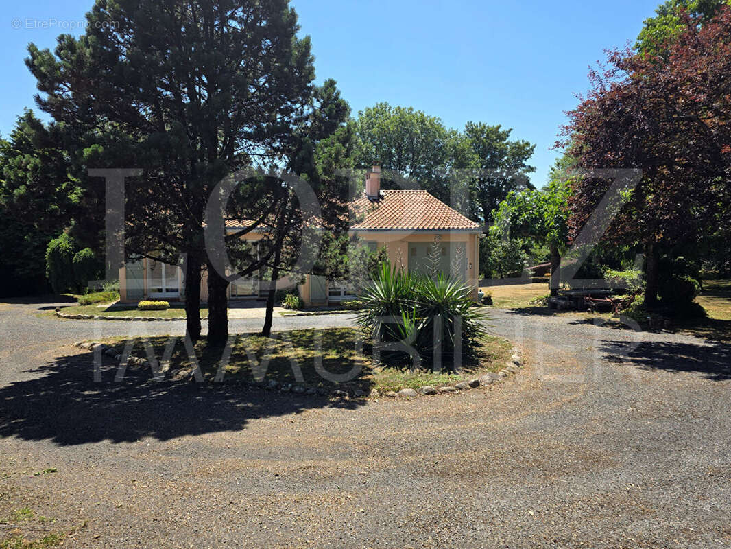 Maison à PONT-DE-LARN