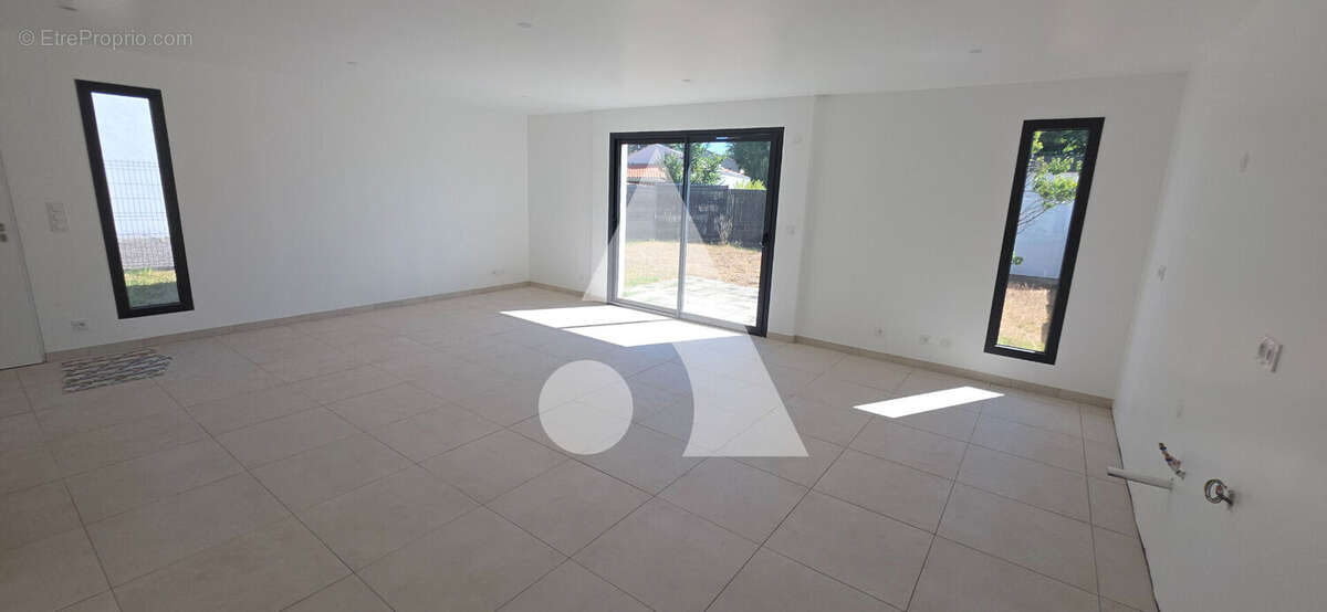 Maison à LA TREMBLADE