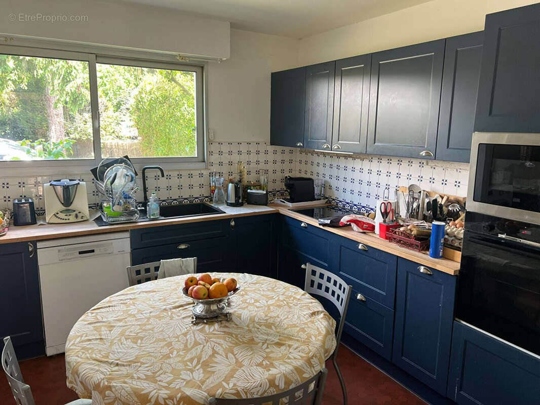 Maison à SAINT-NOM-LA-BRETECHE