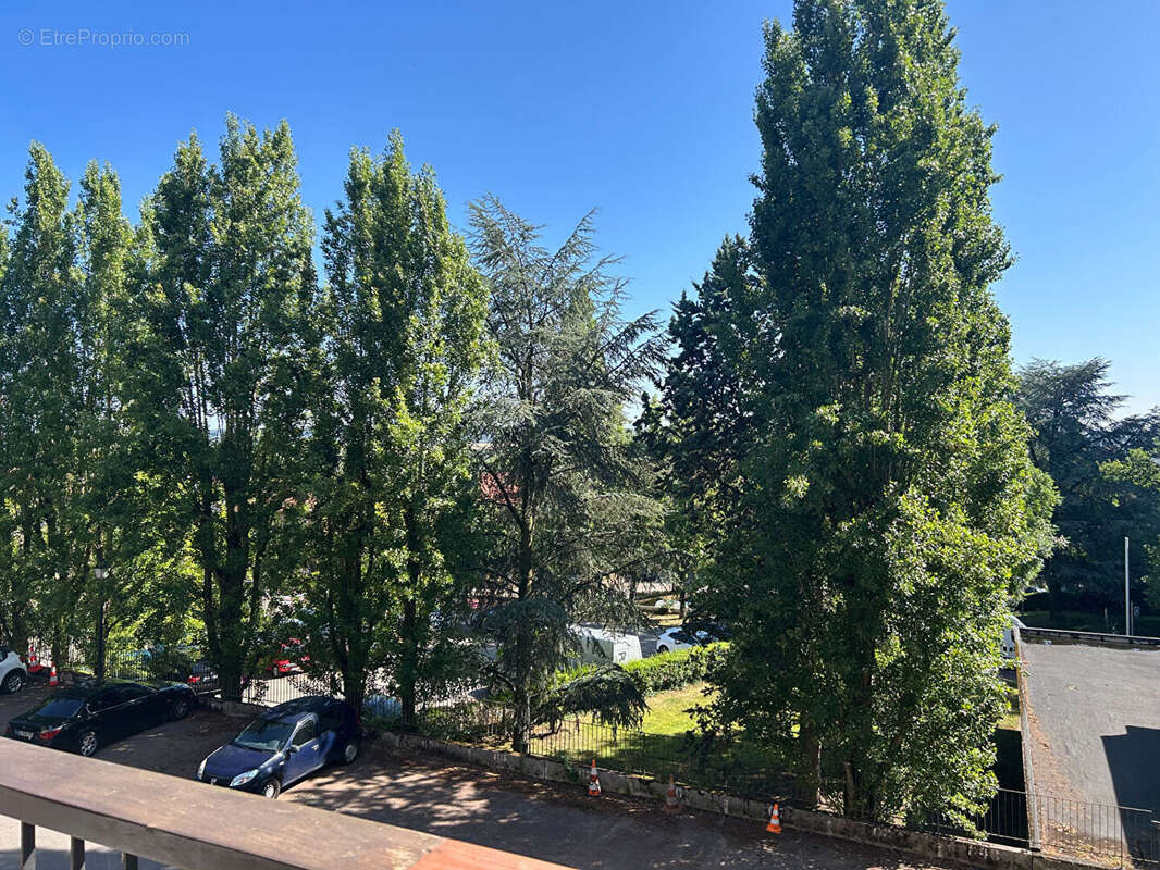 Appartement à FONTENAY-LE-FLEURY