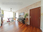 Appartement à FONTENAY-LE-FLEURY