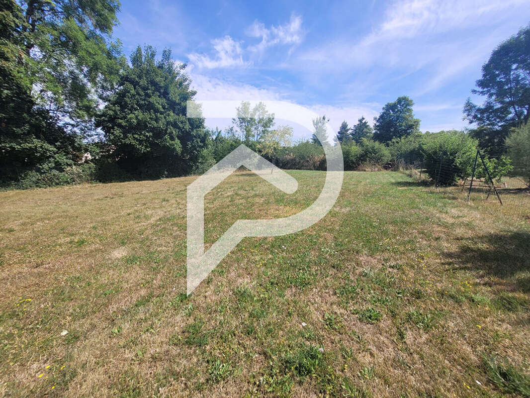 Maison à VEUXHAULLES-SUR-AUBE