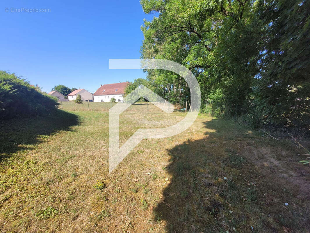 Maison à VEUXHAULLES-SUR-AUBE