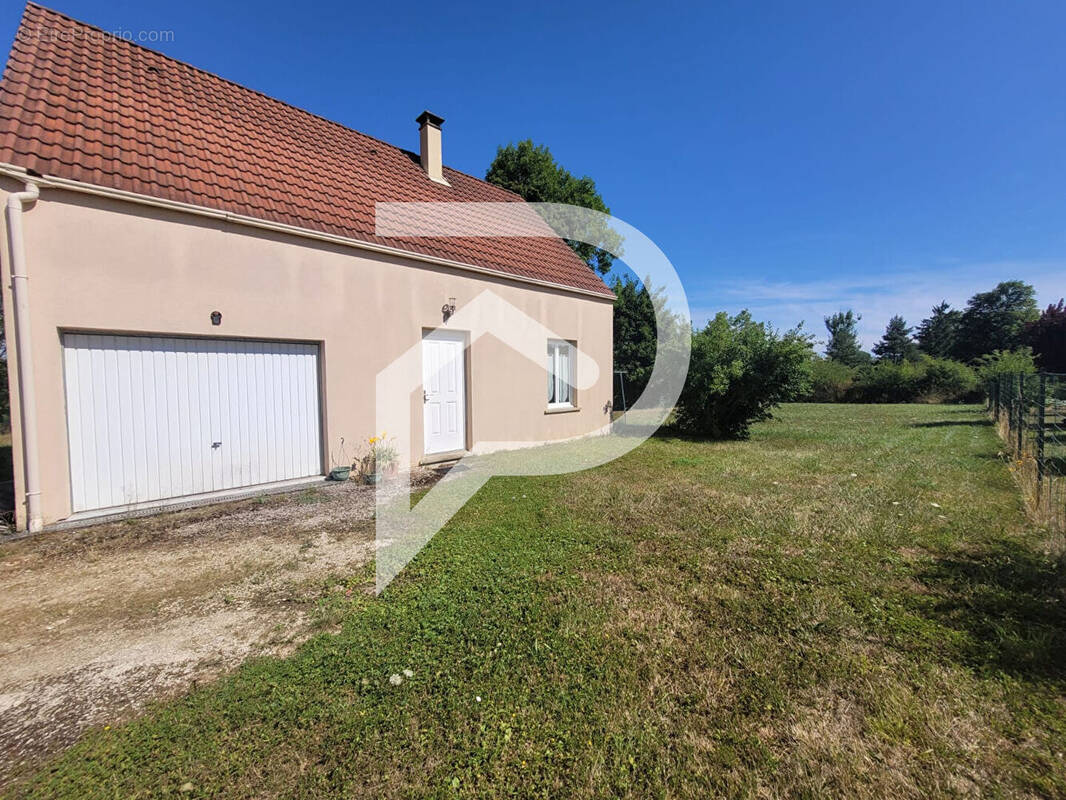 Maison à VEUXHAULLES-SUR-AUBE