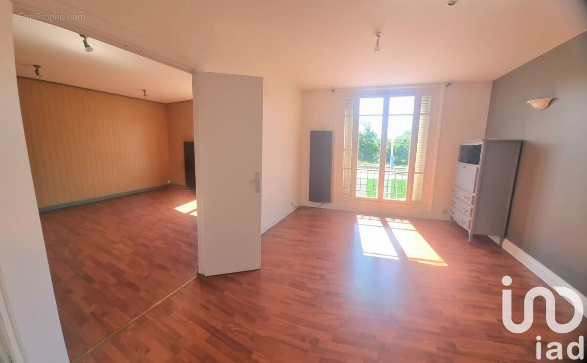 Photo 1 - Appartement à NANTERRE