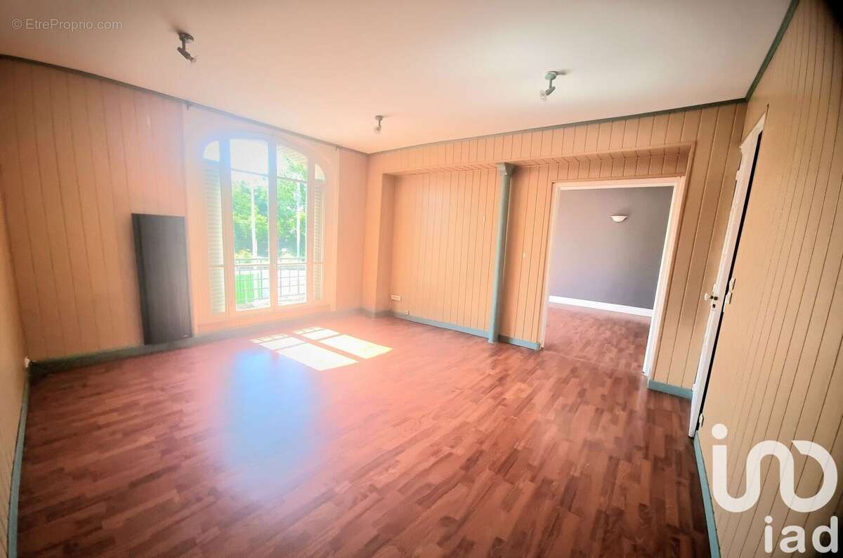 Photo 2 - Appartement à NANTERRE