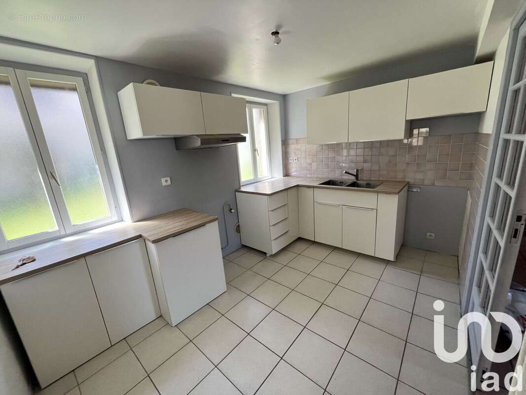 Photo 3 - Maison à SAINT-PIERRE-DU-VAUVRAY