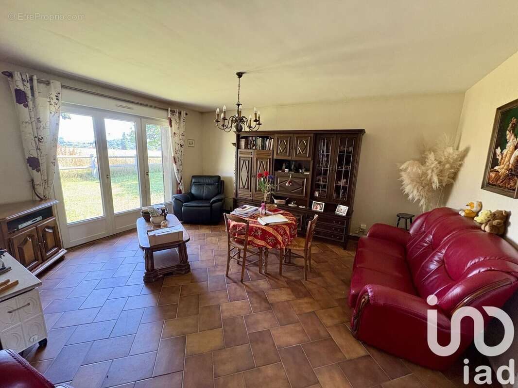 Photo 2 - Maison à MILLY-SUR-THERAIN