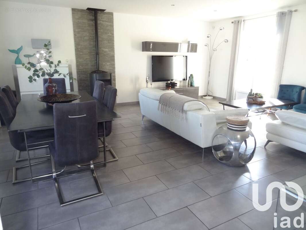 Photo 6 - Maison à EVRY-GREGY-SUR-YERRE