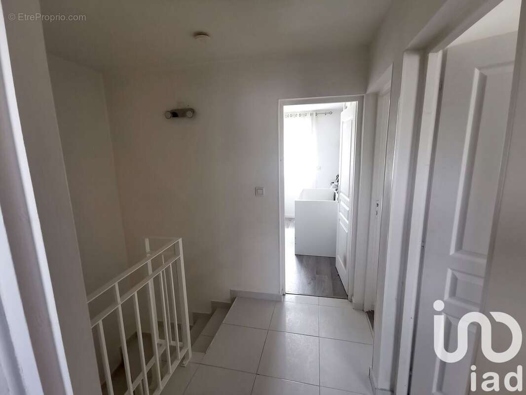 Photo 7 - Maison à MONTIGNY-LENGRAIN