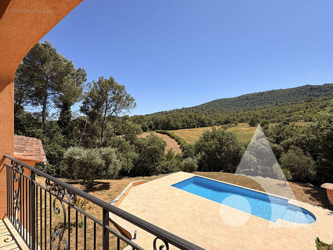 Maison à LE CANNET-DES-MAURES