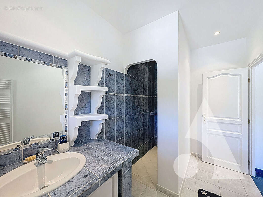 Maison à LE CANNET-DES-MAURES