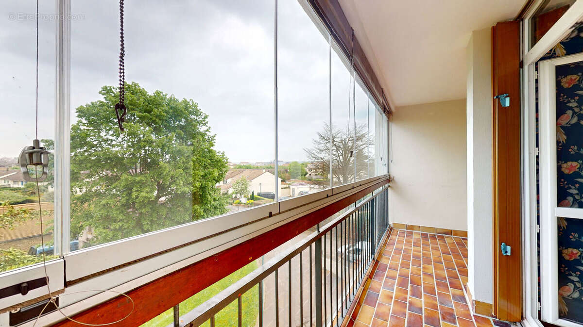 Appartement à BOIS-D'ARCY