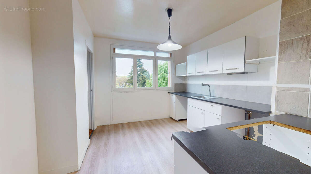 Appartement à BOIS-D'ARCY