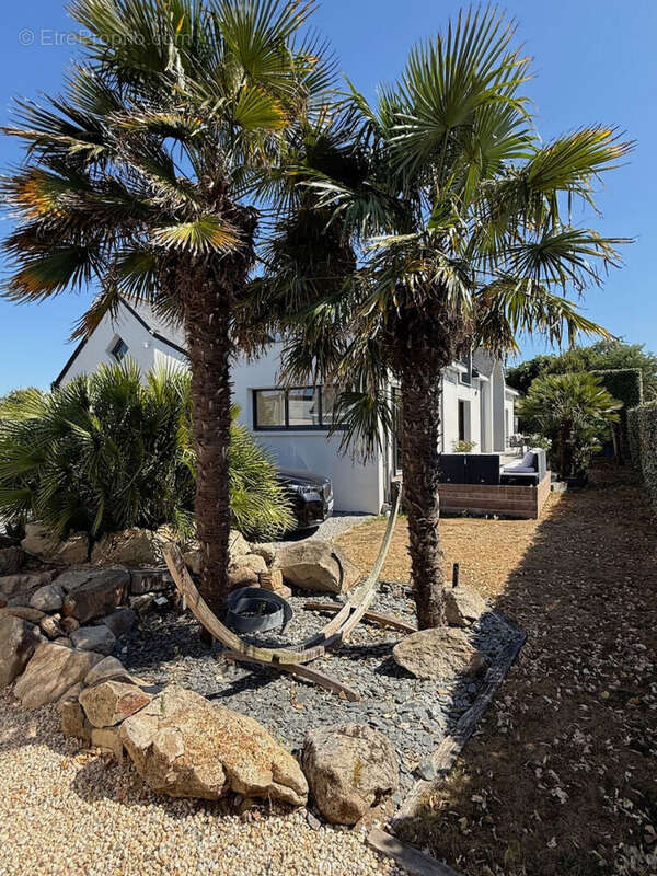 Maison à LE POULIGUEN