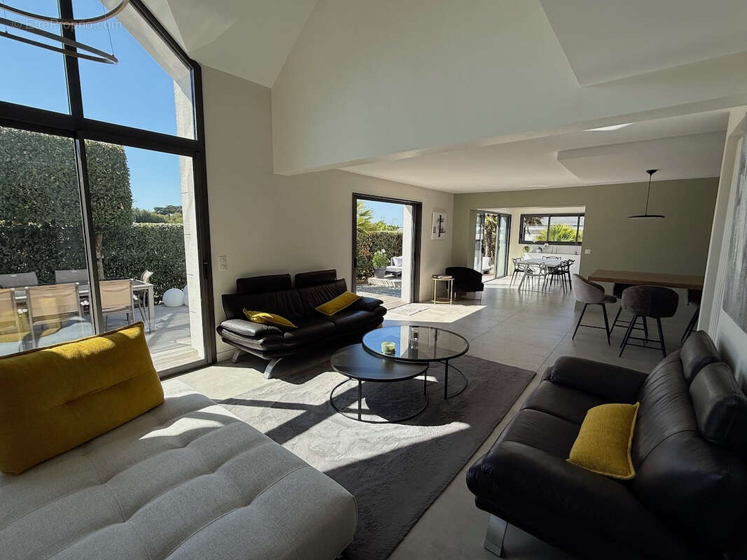 Maison à LE POULIGUEN