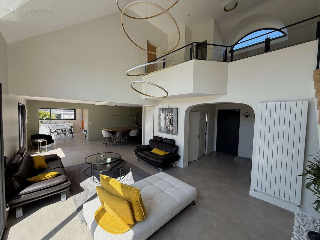 Maison à LE POULIGUEN