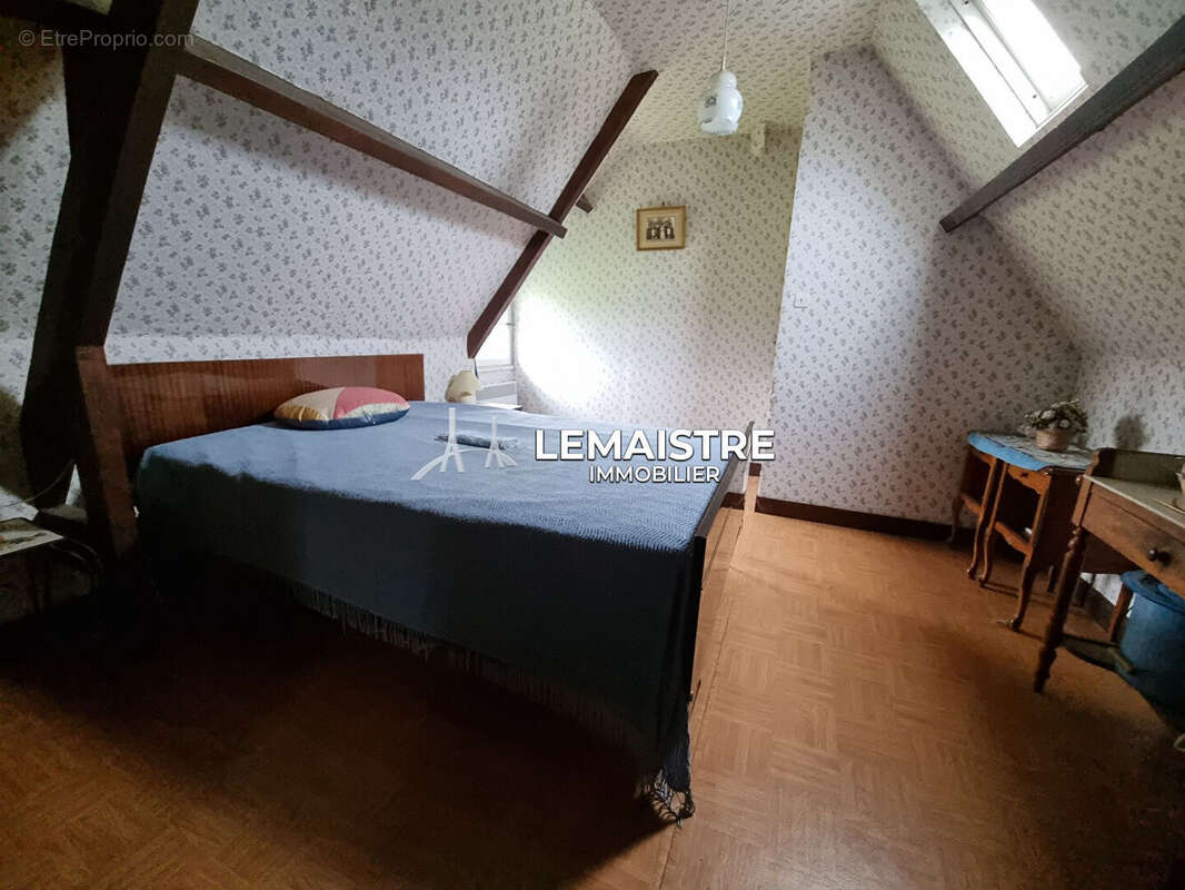 Maison à SAINT-PIERRE-DU-VAL